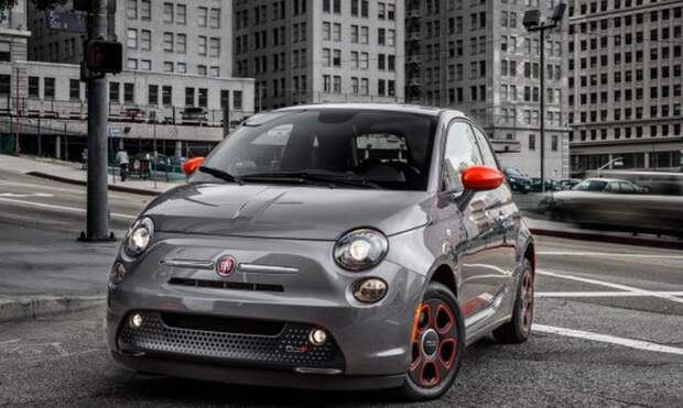 Fiat 500e.