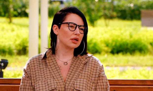 «Полностью моя вина»: Саша Черно рассказала, как потеряла сына из-за алкоголя