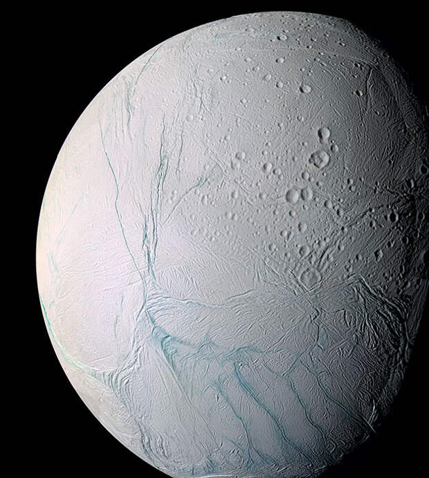 Ледяной спутник Сатурна Энцелад
