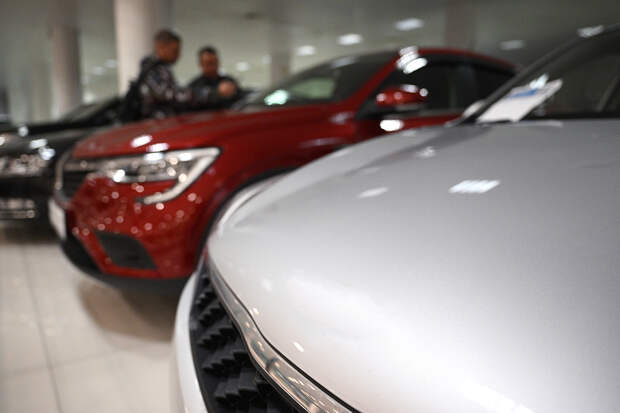 Автомобили в России оказались в пятерке самых дорогих в мире