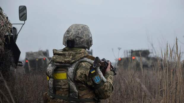Офицер ВС США Дэвис: украинцы расплачиваются своими жизнями за ложные надежды на победу