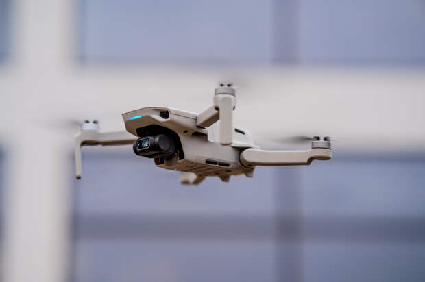 Авиационный салон «Дронтех-2026» в Москве: от освещения ВПП до интеллектуальных метеостанций