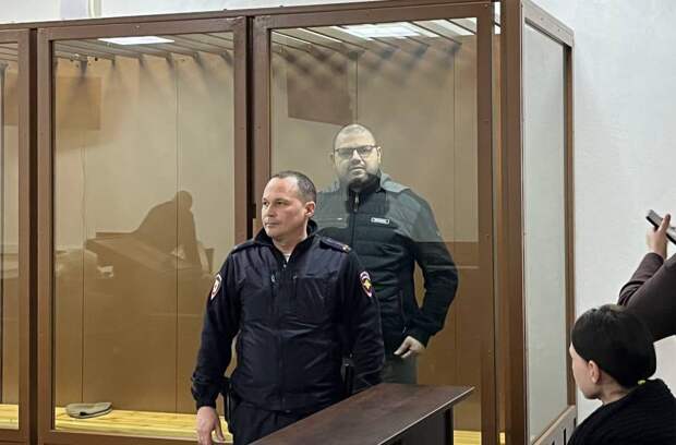 Суд продлил арест главреду рязанского издания «Вид сбоку» Константину Смирнову