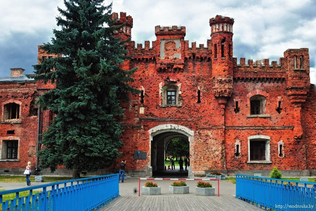 Старинная улица