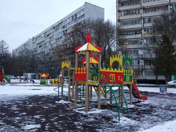 Детская площадка/Ирина Бородина
