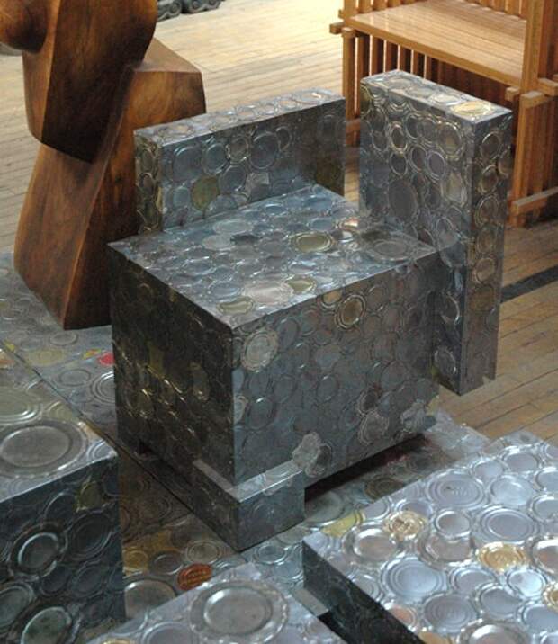 мебель из консервных банок