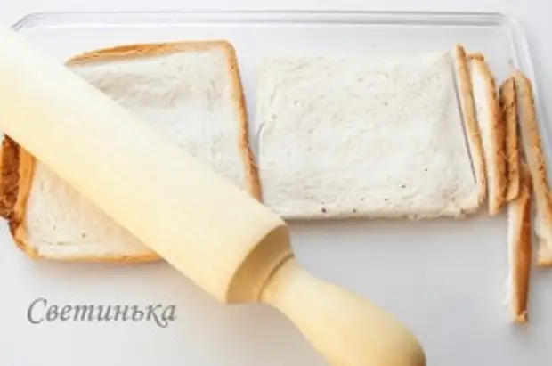 раскатать хлеб скалкой