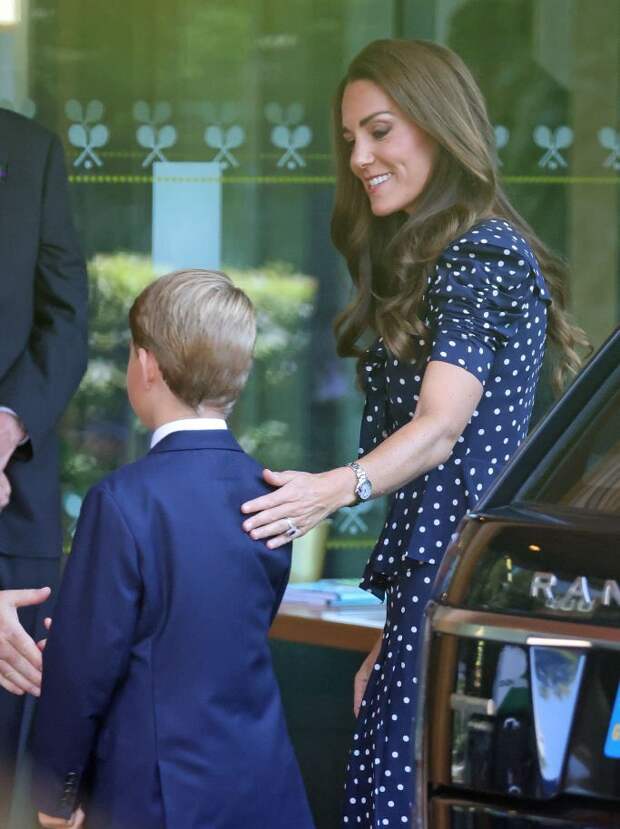 Кейт Миддлтон вручила кубок Уимблдона Новаку Джоковичу