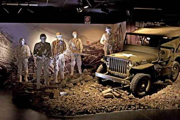 Музей авто истории в турине, италия. (трафик)