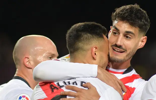 «Барселона» неожиданно проиграла «Райо Вальекано» в 21-м туре Ла Лиги