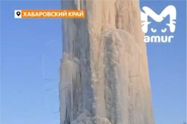 В российском регионе жители остались без тепла из-за глыб льда