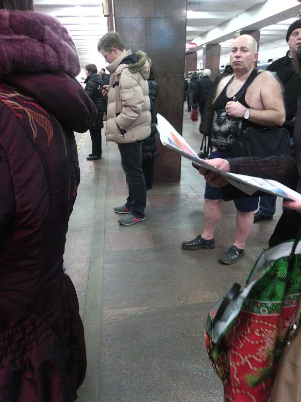 Краски в метро люди, метро