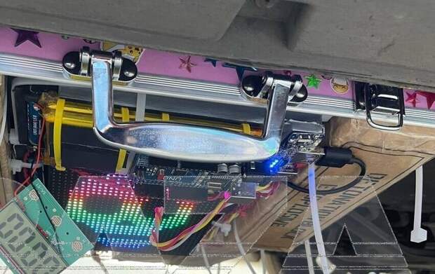 В Москве эвакуировали более 350 человек из-за забытой киношниками «бомбы» под днищем автомобиля