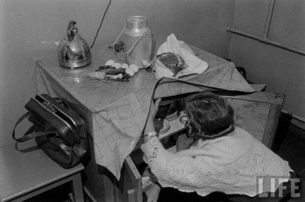 Фоторепортаж о жизни простых советских граждан в 1950-х