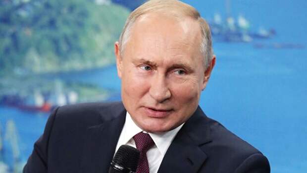 Президент РФ Владимир Путин проводит встречу с представителями общественности по вопросам развития Дальнего Востока. 6 сентября 2019 Президент РФ Владимир Путин проводит встречу с представителями общественности по вопросам развития Дальнего Востока. 6 сентября 2019