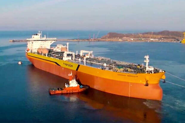 Первый российский “зеленый” Aframax-танкер начал работу