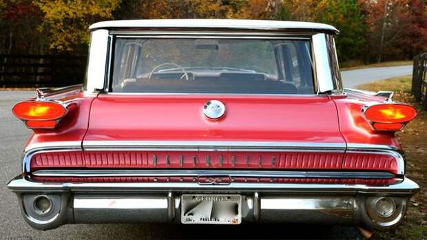 Тюнингованный 1959 Oldsmobile Dynamic выставлен на торги (15 фото)