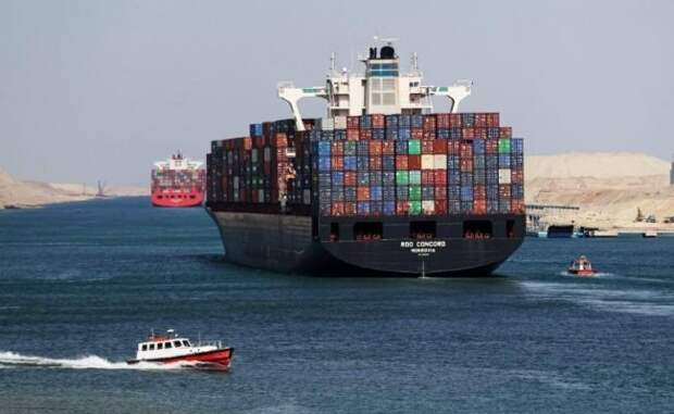 Туристам приготовиться: Египет повышает стоимость прохода кораблей по Суэцкому каналу