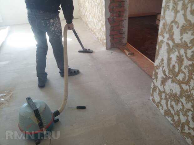 Укладка паркетной доски на пробковую подложку