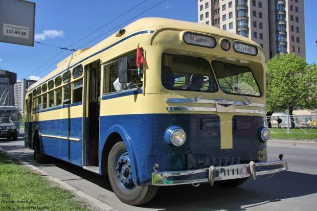 Парад ретро-техники в Санкт-Петербурге авто, общественный транспорт, парад, ретро автомобили