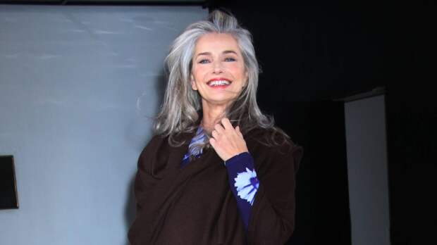 60-летняя супермодель топлес попала на обложку журнала