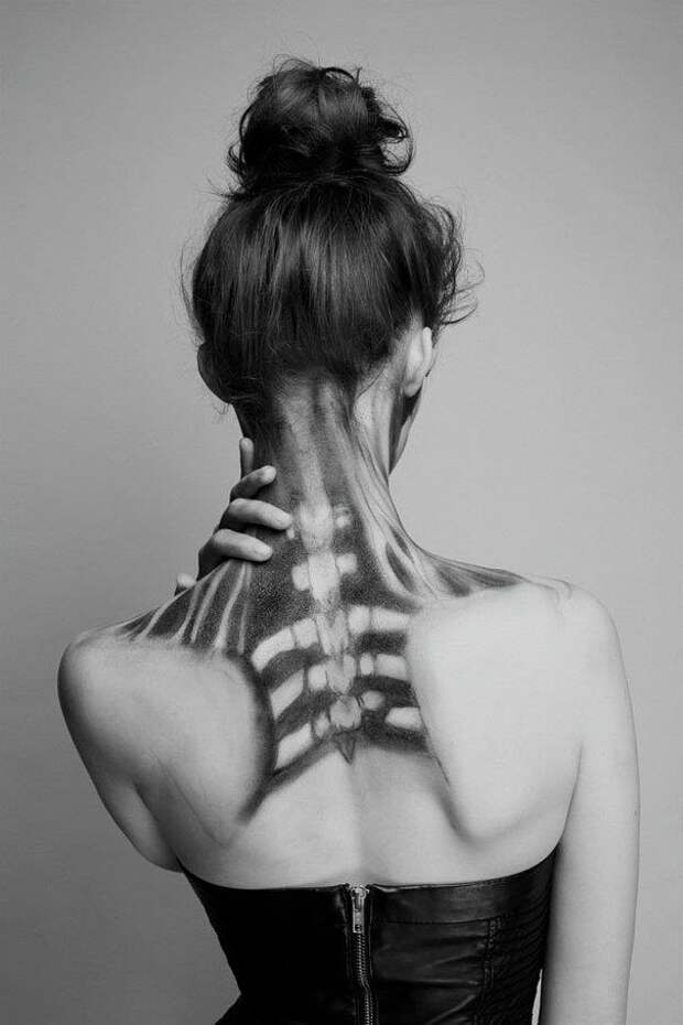боди-арт - скелет