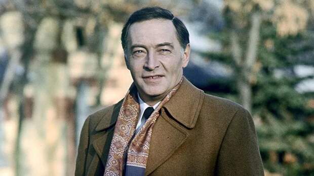 Вячеслав Тихонов