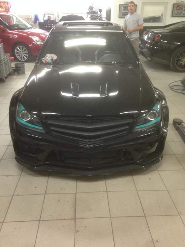 Mercedes C63 AMG Black Series в стиле MB Petronas F1 Team Mercedes C63 AMG Black Series в стиле MB Petronas F1 Team amg, c63, f-1, mercedes-benz, petronas, авто, тюнинг