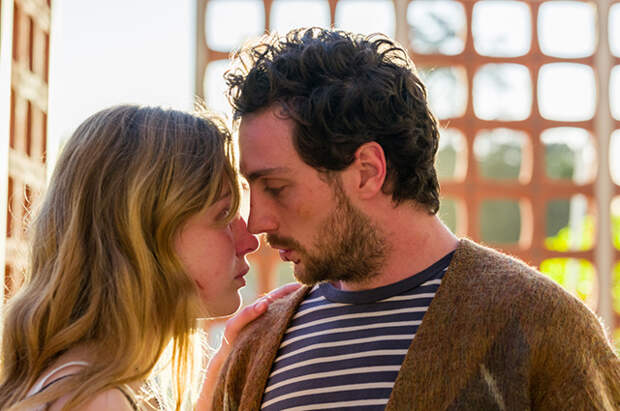 Конкурс: кто идет на премьеру фильма "Миллион мелких осколков"