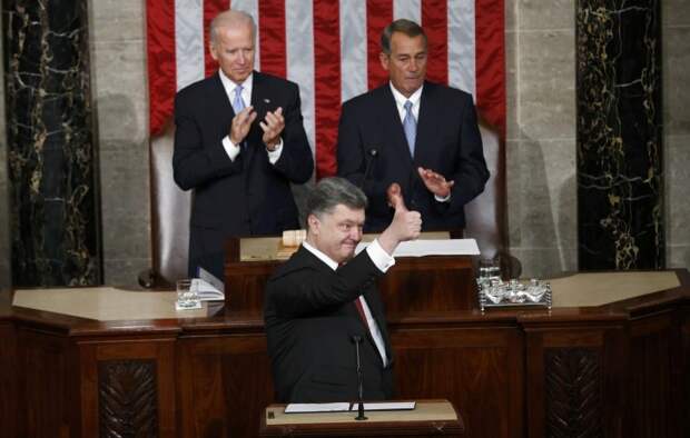 Президент Порошенко, на выход! Президент Порошенко, на выход!