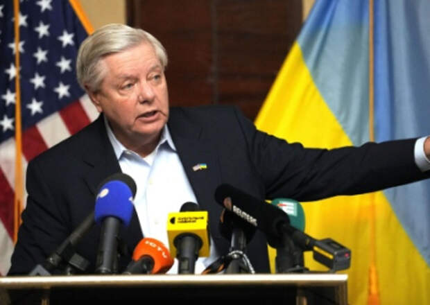 Трамп отправляет переговорщиков в Киев. Зеленского готовят к компромиссу?