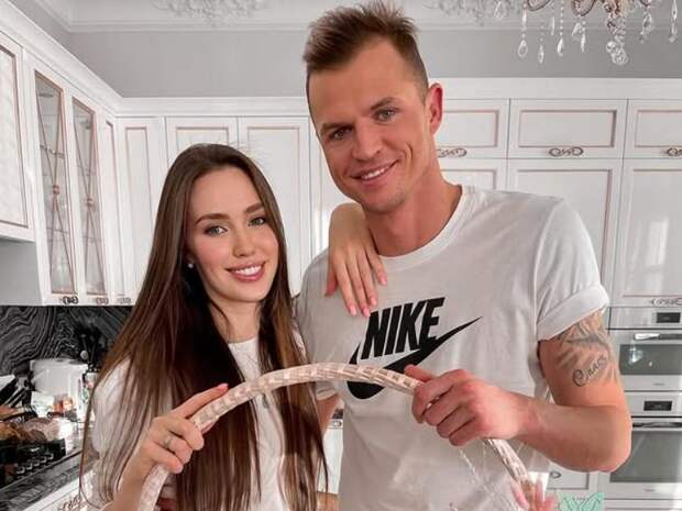 Костенко устроила Тарасову необычную ночь в спальне на его 39-летие