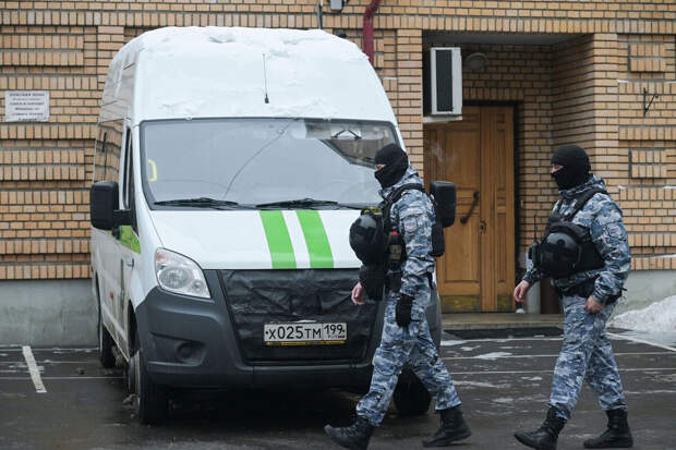 Юрист Крохин: певица Долина не сможет оспорить заочное выселение приставами