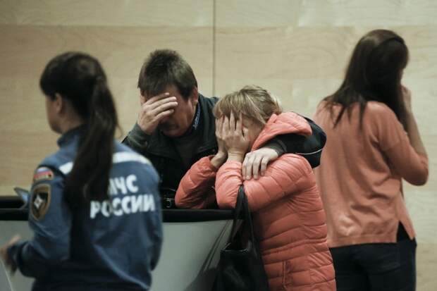 Врачи-психиатры начали готовить родственников жертв авиакатастрофы к опознанию тел