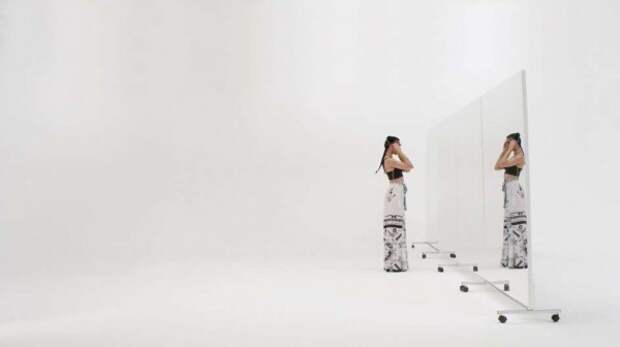 FKA Twigs for Google Glass-01