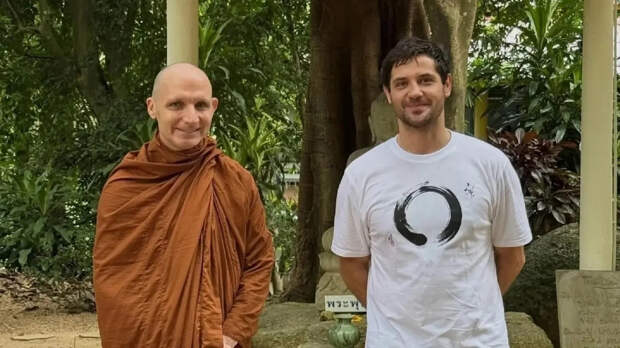 Марк Богатырев после развода с Арнтгольц улетел медитировать в Таиланд