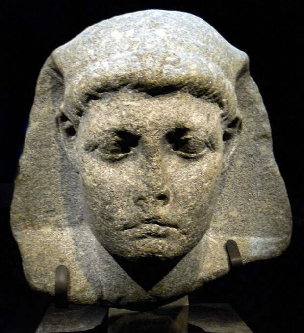 Caesarion-en.wikipedia.org_-610x669