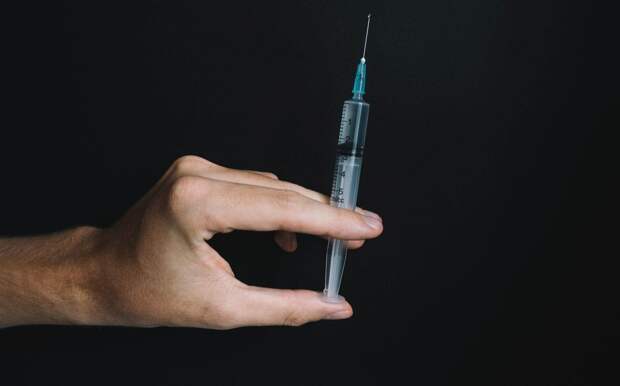 Шокирующее заявление: вакцина бессильна перед пандемией коронавируса
