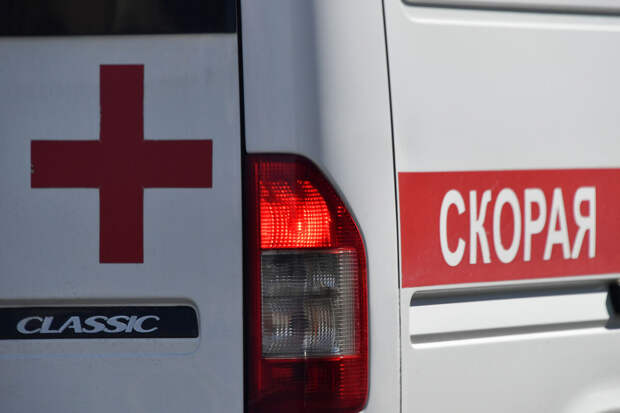 "Подъем": в Подольске из-за снега обрушились крыши склада и супермаркета