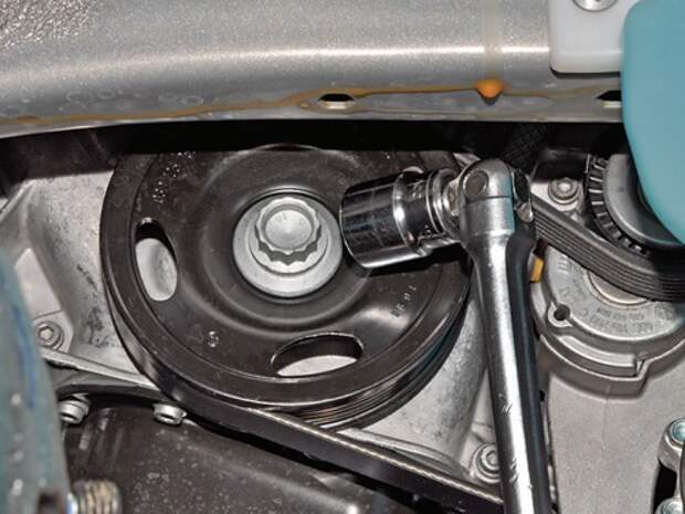 Проверка и замена ремня привода вспомогательных агрегатов VW Polo седана