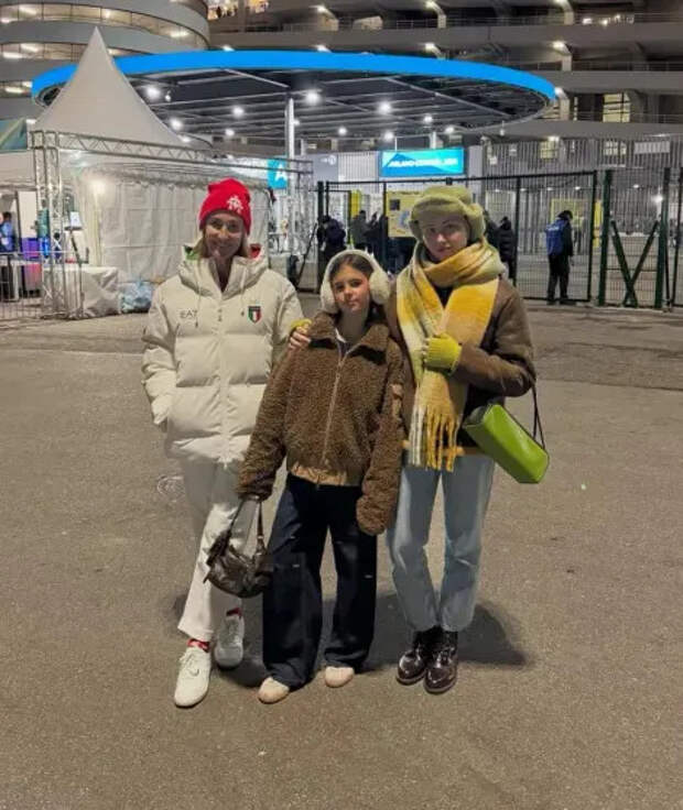 Оксана Бондаренко с дочерьми