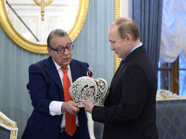 Путин — царь ненастоящий Путин — царь ненастоящий