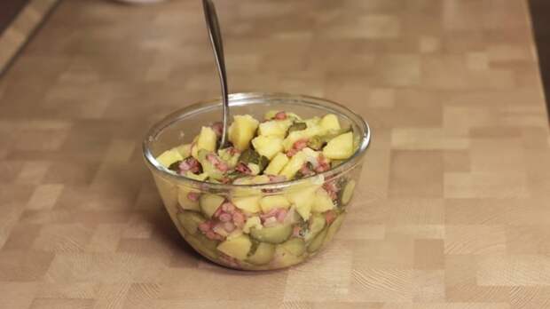 Вкуснейший салат "Бавария" из простых продуктов рецепт, видео рецепт, кулинария, салат, Бавария, IrinaCooking, видео, длиннопост