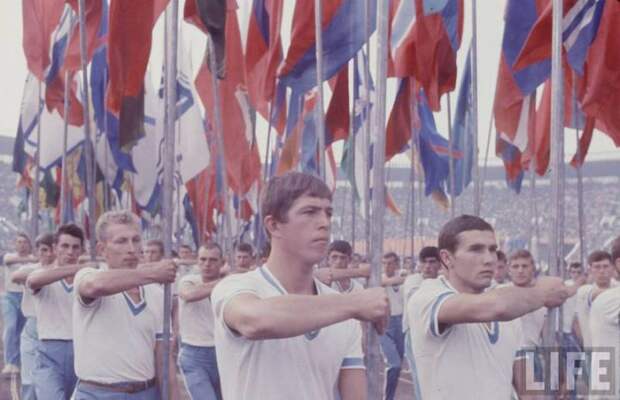 советская молодежь 1960-х годов