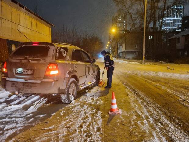 В Екатеринбурге 6-летний мальчик погиб под колесами иномарки