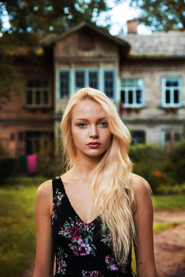 женщины Рига, Латвия