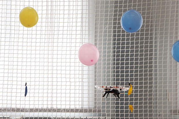 Тульские школьники и студенты посоревновались в управлении дронами