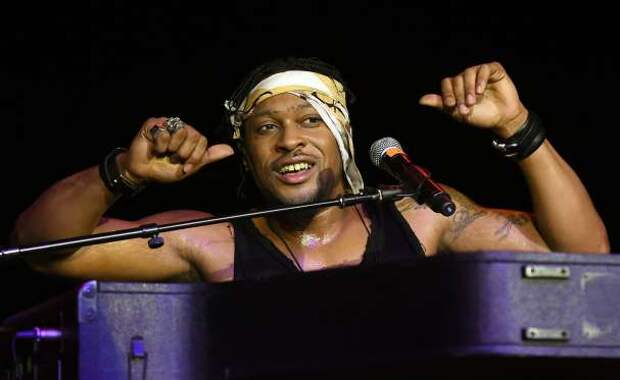 D'Angelo performs in Las Vegas in August, 2015,