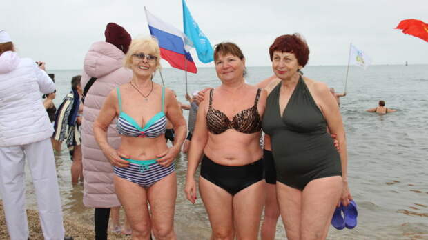 Бабушки в купальниках русское