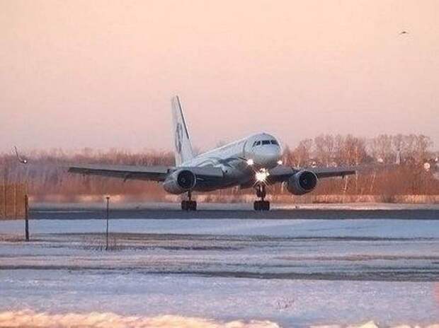 Ту-204 испытали в продленном полете на одном двигателе